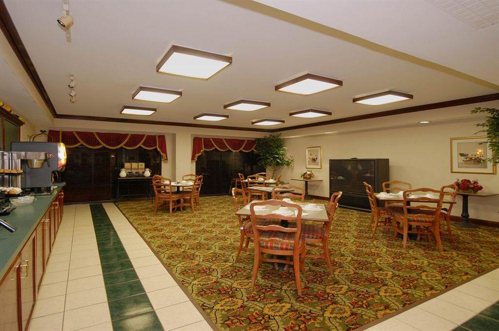 Red Roof Inn & Suites Newnan Eksteriør billede