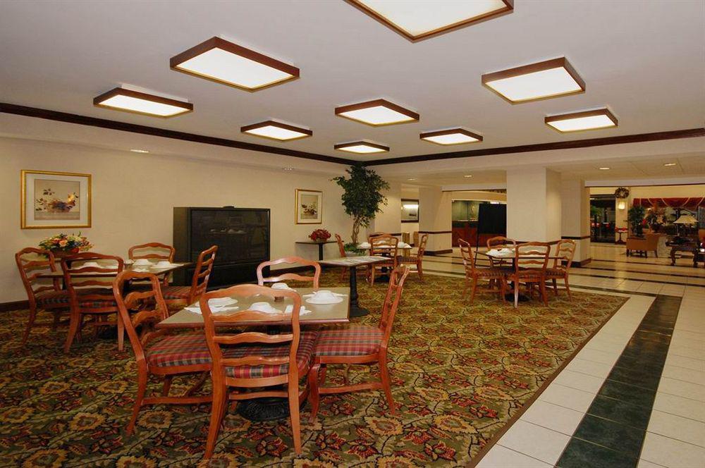 Red Roof Inn & Suites Newnan Eksteriør billede
