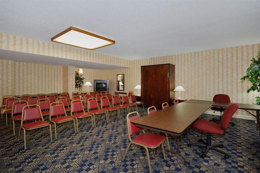 Red Roof Inn & Suites Newnan Eksteriør billede