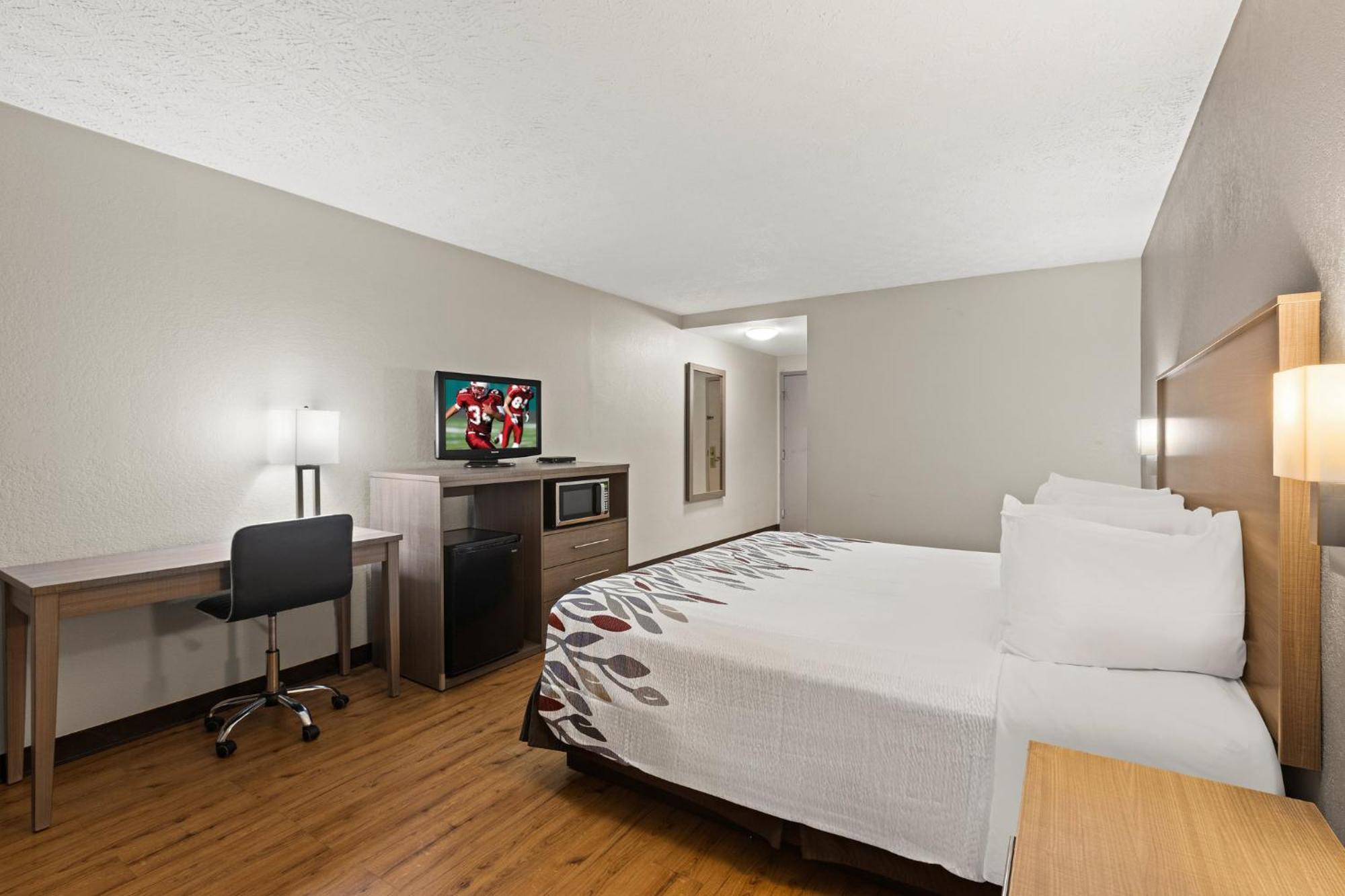 Red Roof Inn & Suites Newnan Eksteriør billede