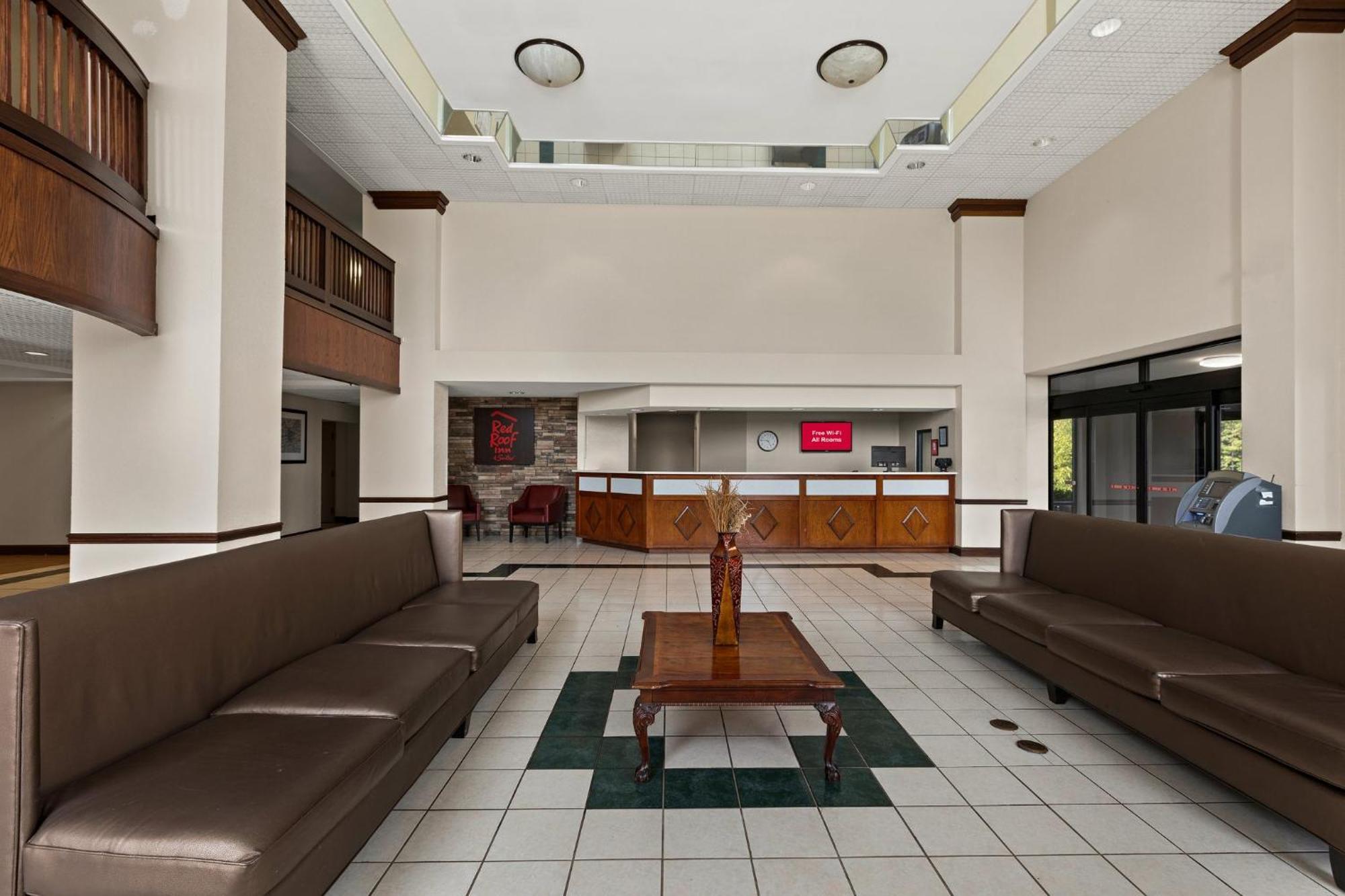Red Roof Inn & Suites Newnan Eksteriør billede