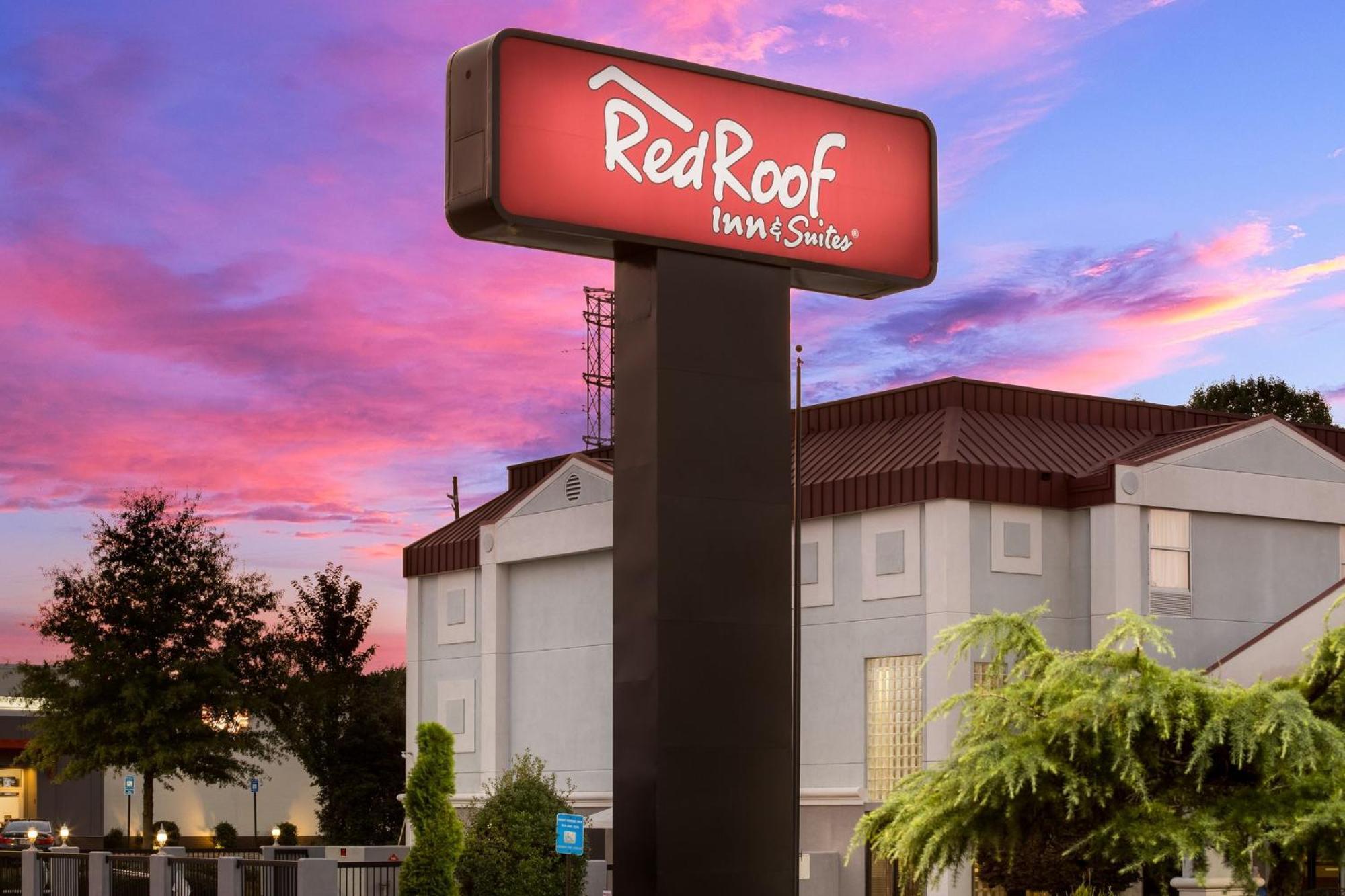 Red Roof Inn & Suites Newnan Eksteriør billede