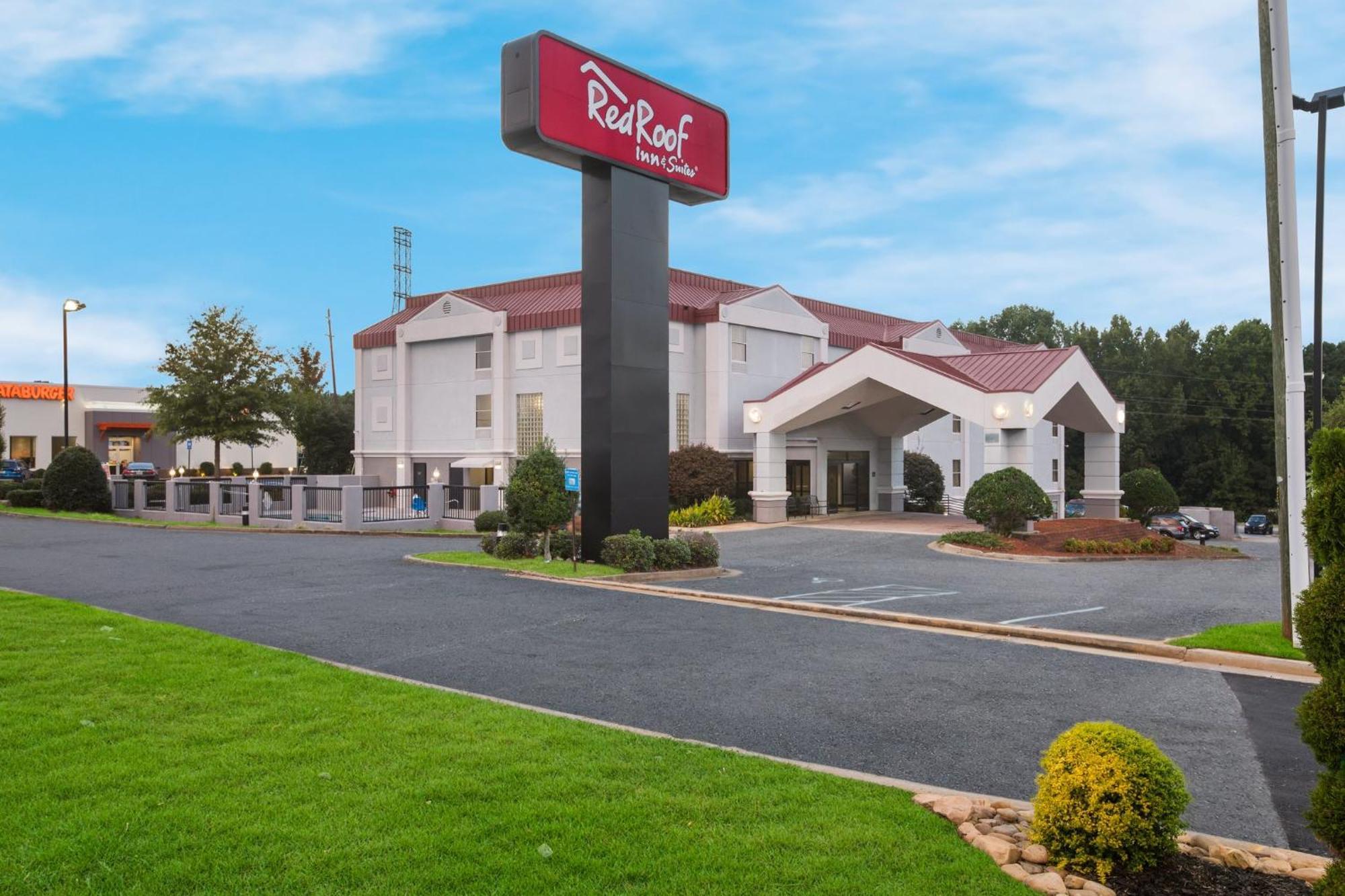 Red Roof Inn & Suites Newnan Eksteriør billede