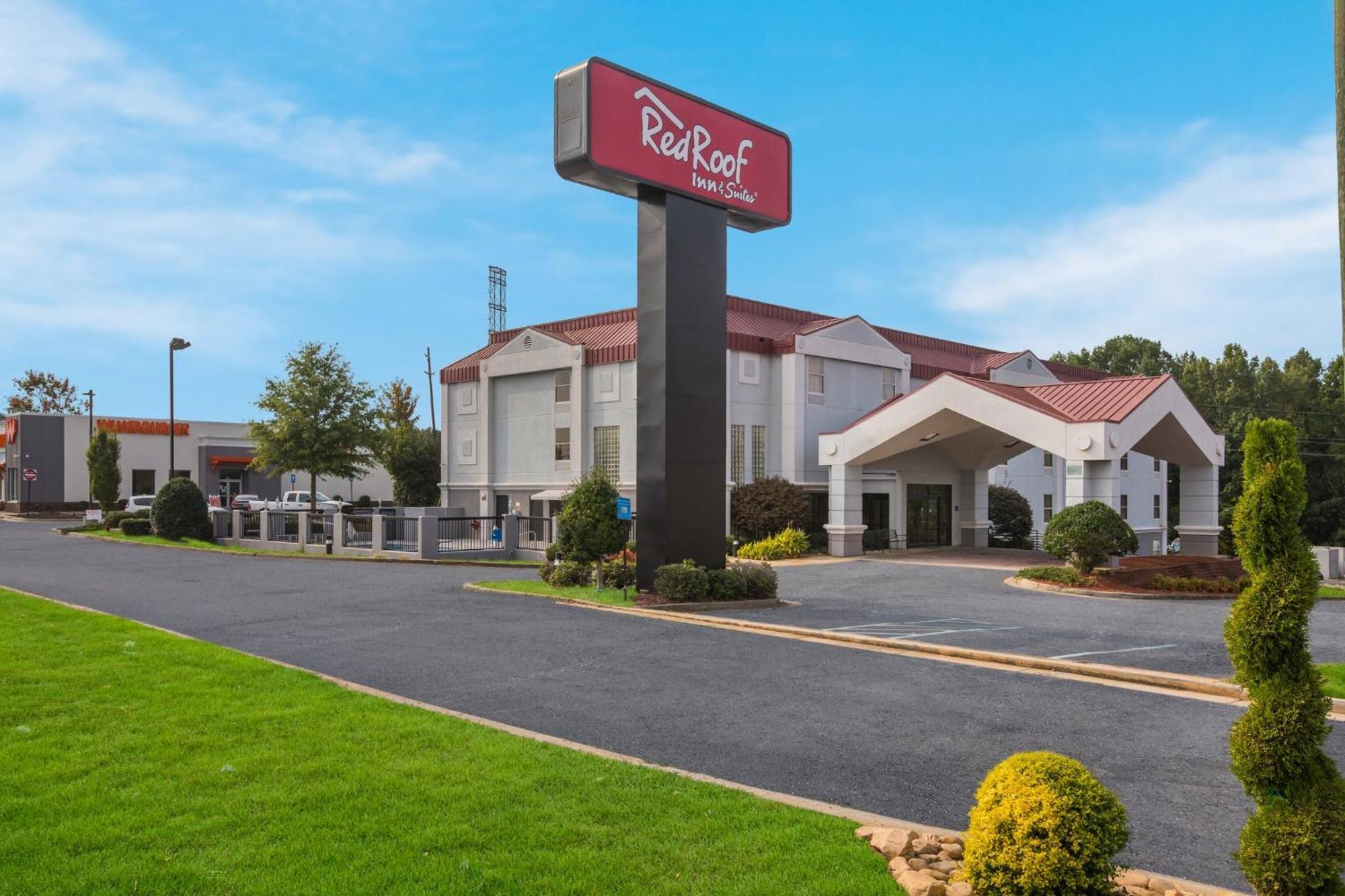 Red Roof Inn & Suites Newnan Eksteriør billede