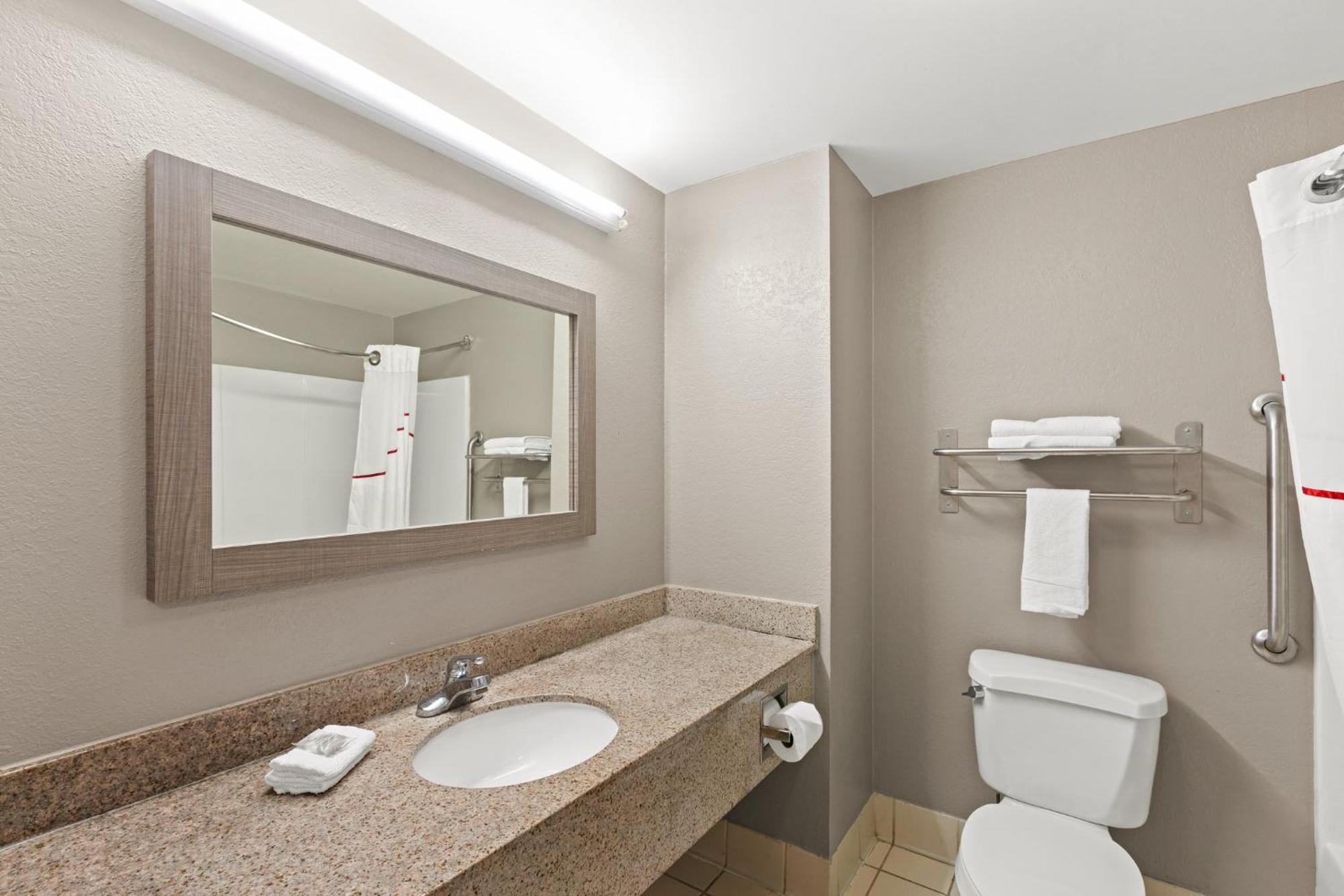 Red Roof Inn & Suites Newnan Eksteriør billede