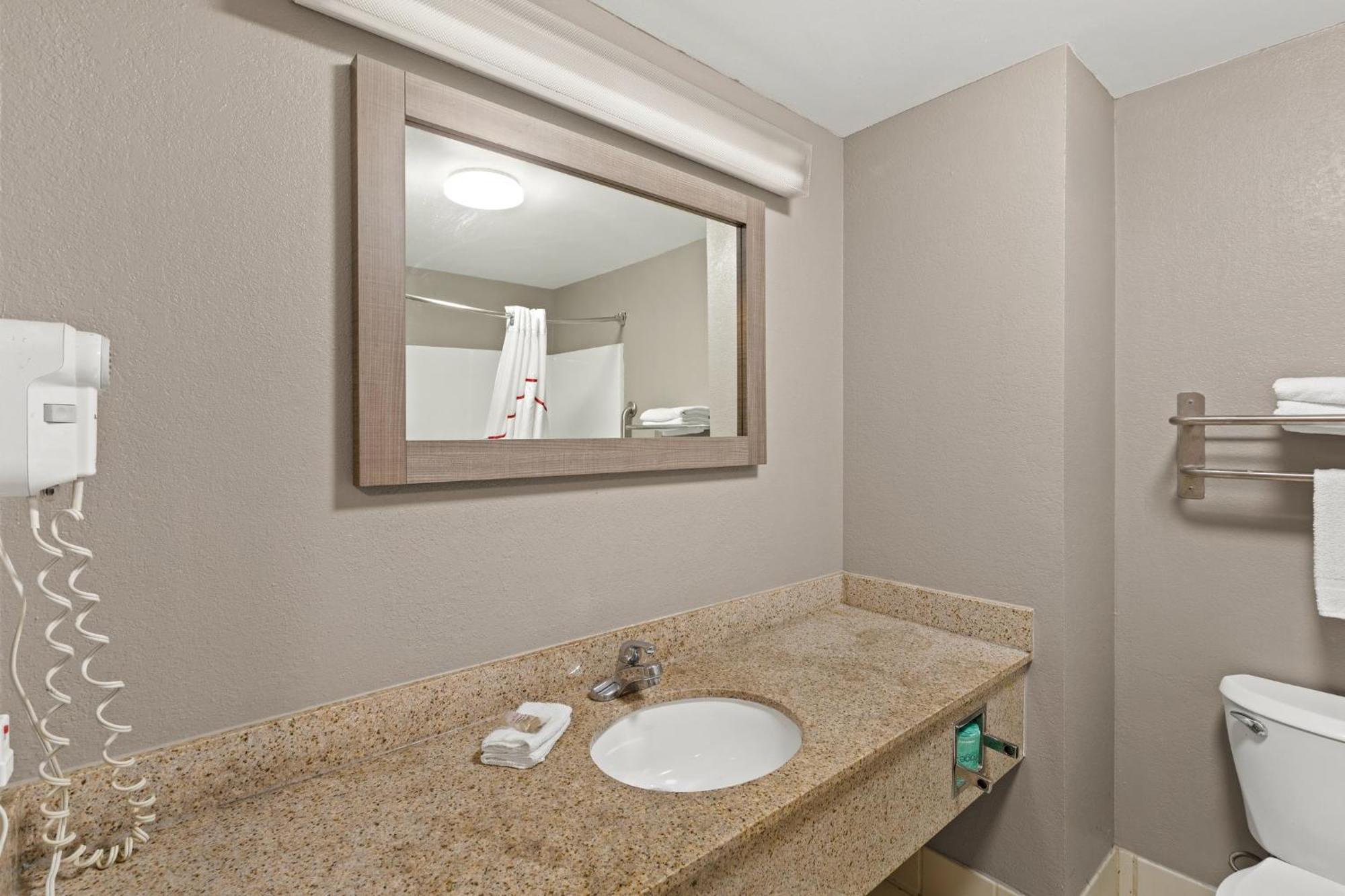 Red Roof Inn & Suites Newnan Eksteriør billede