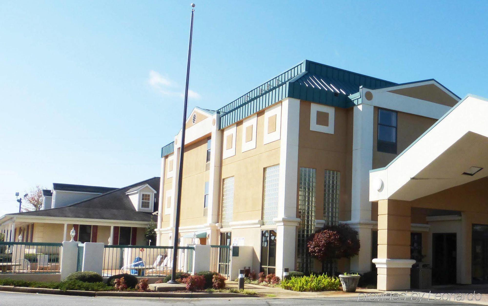 Red Roof Inn & Suites Newnan Eksteriør billede